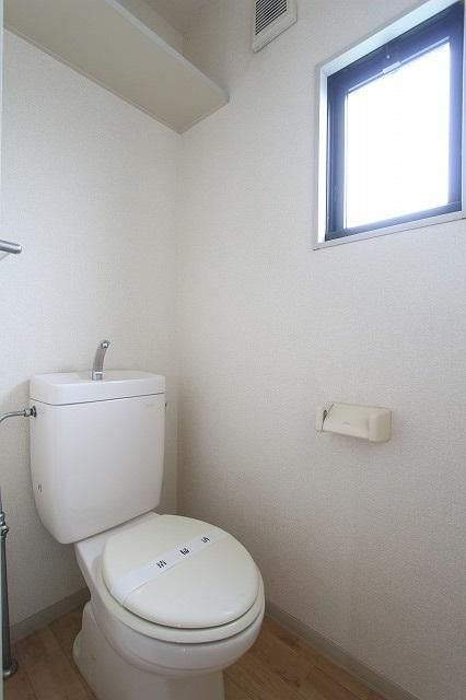 【トイレ】　同タイプ別室　参考写真