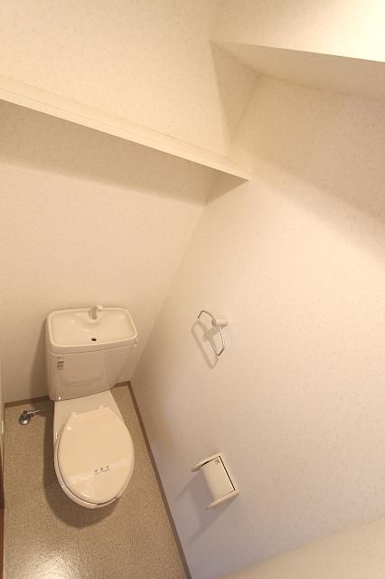 【トイレ】　写真は反転タイプ