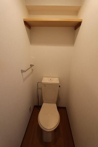 【トイレ】　※同タイプ別室です