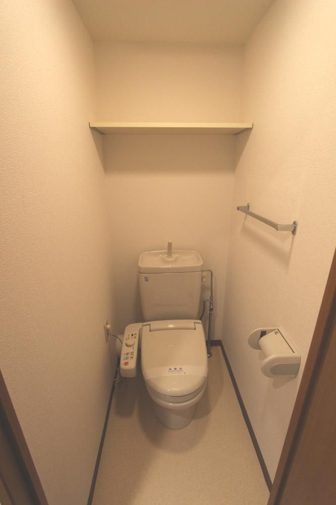 【トイレ】　同タイプ別室です