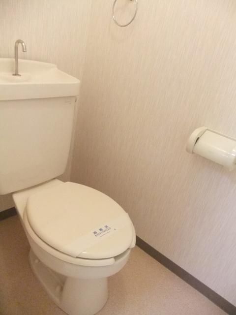 【トイレ】　クリーニング前